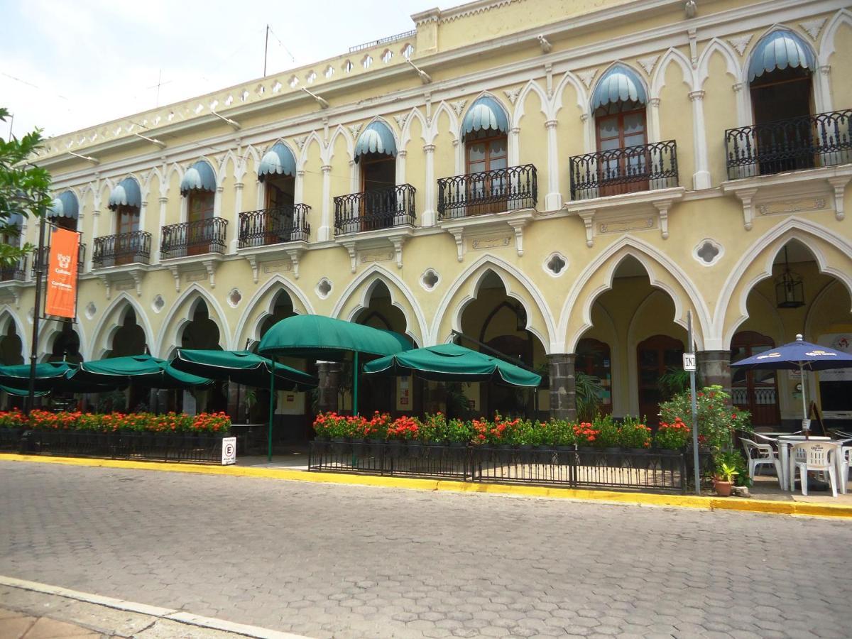 Hotel Concierge Plaza Colima Esterno foto