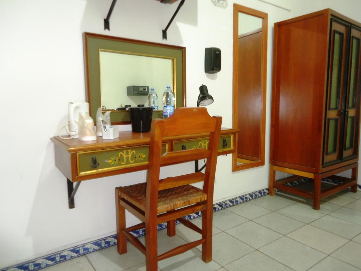 Hotel Concierge Plaza Colima Esterno foto