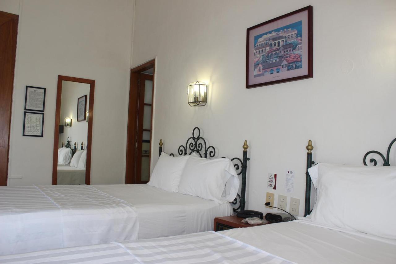 Hotel Concierge Plaza Colima Esterno foto