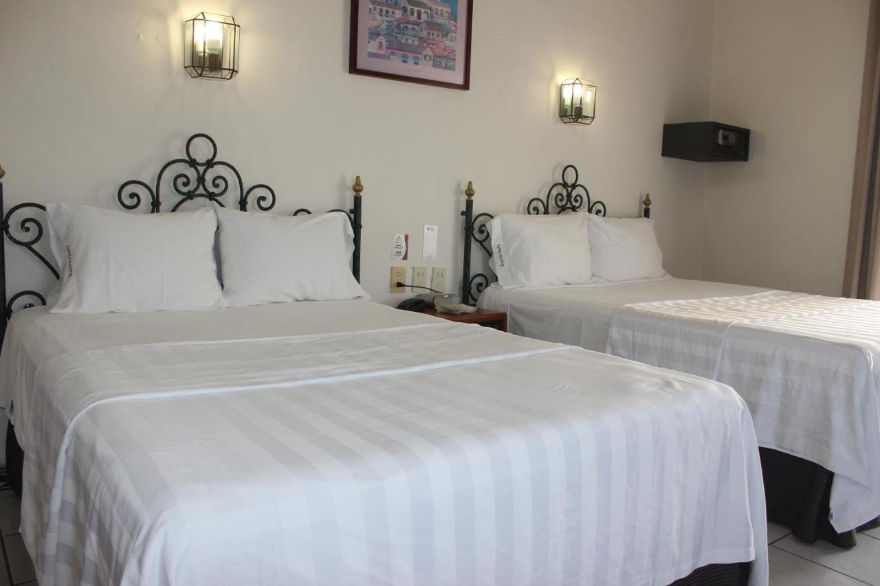 Hotel Concierge Plaza Colima Esterno foto