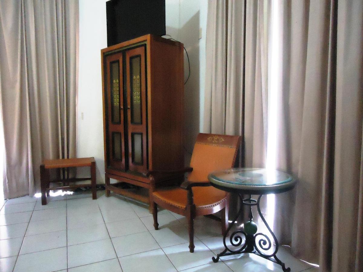 Hotel Concierge Plaza Colima Esterno foto