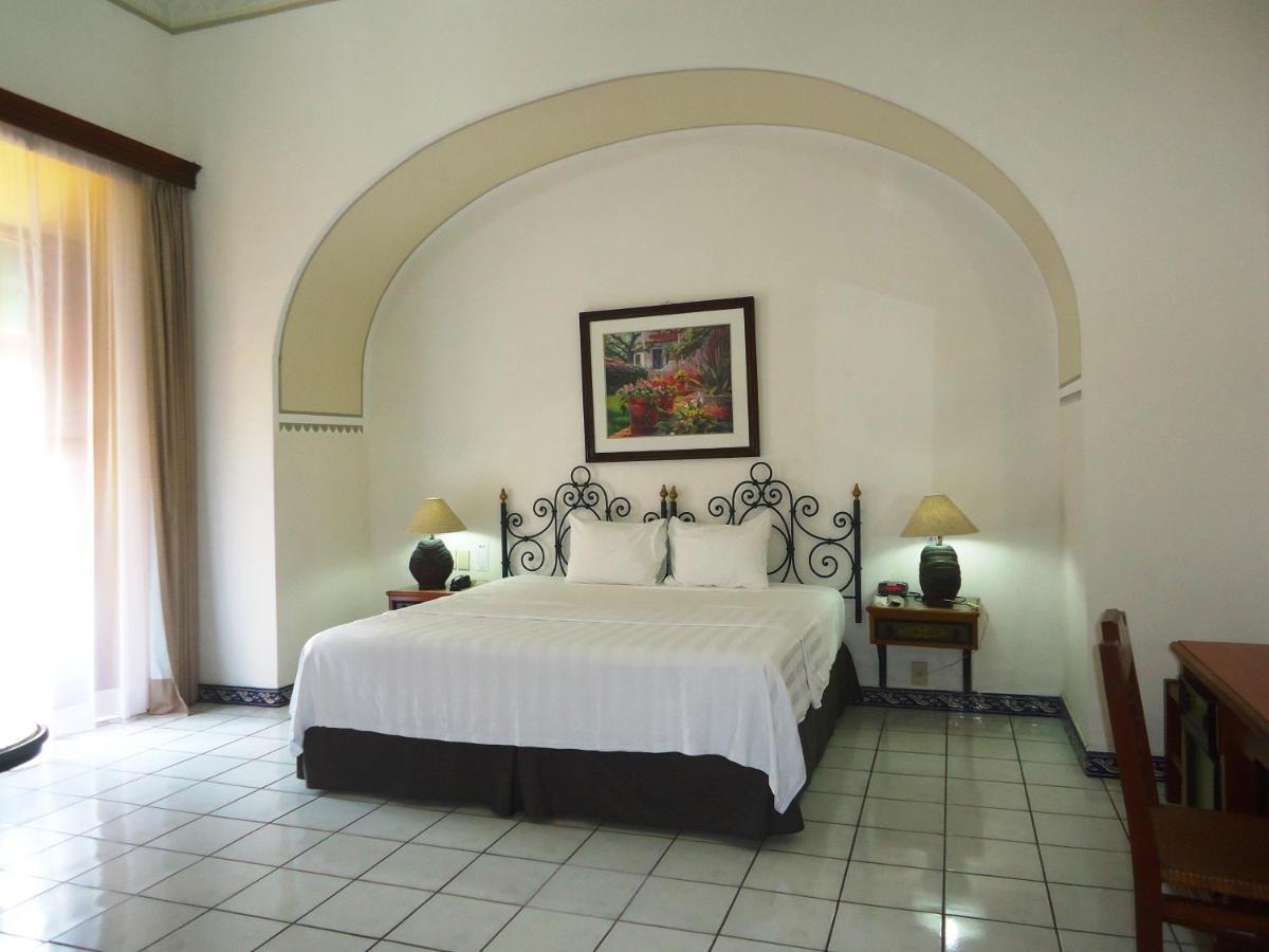Hotel Concierge Plaza Colima Esterno foto