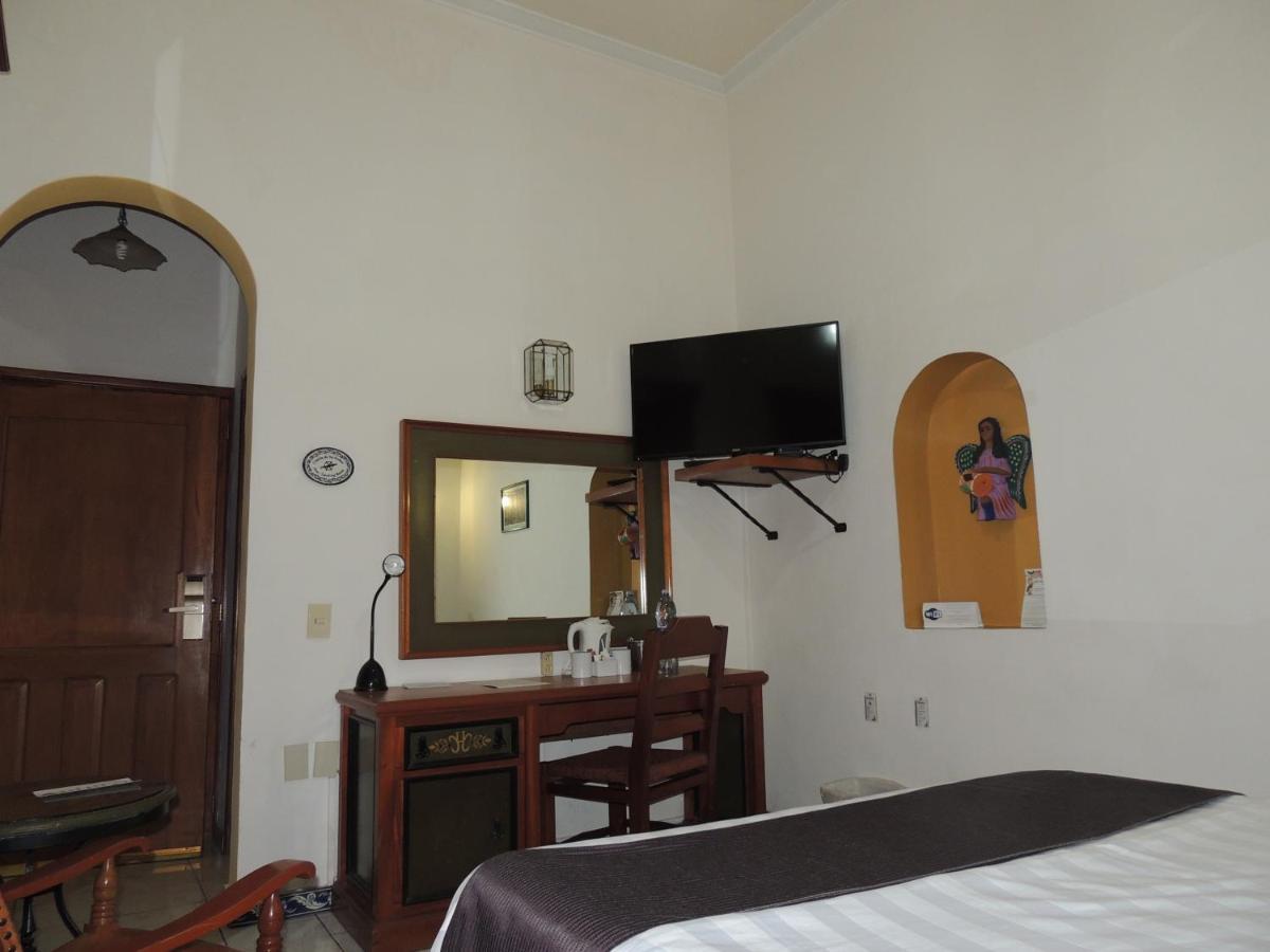 Hotel Concierge Plaza Colima Esterno foto