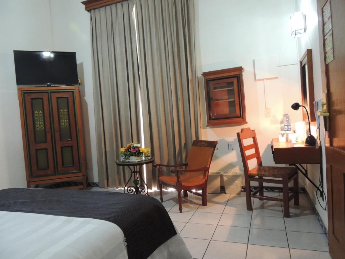 Hotel Concierge Plaza Colima Esterno foto